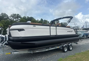 2027 Starcraft SLS 3 Q DH White Boat